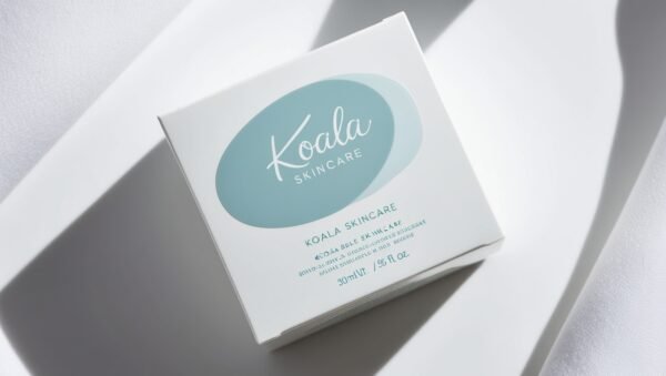 Leonardo_Phoenix_Capture_a_stunning_minimalist_closeup_photogr_3